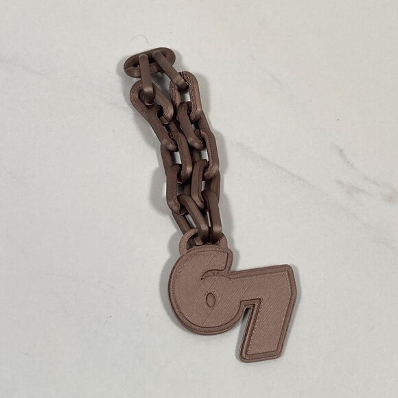 Elf on the Shelf 67 Hype Chain Christmas Decor Six Seven New Bronze w/Gift Box - Picture 2 of 10